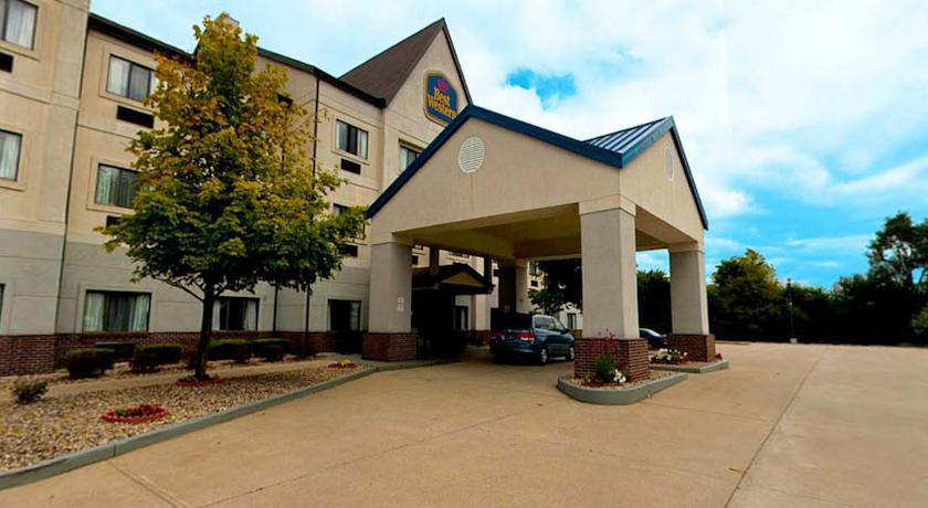 Отель Best Western Inn & Suites Elkhart