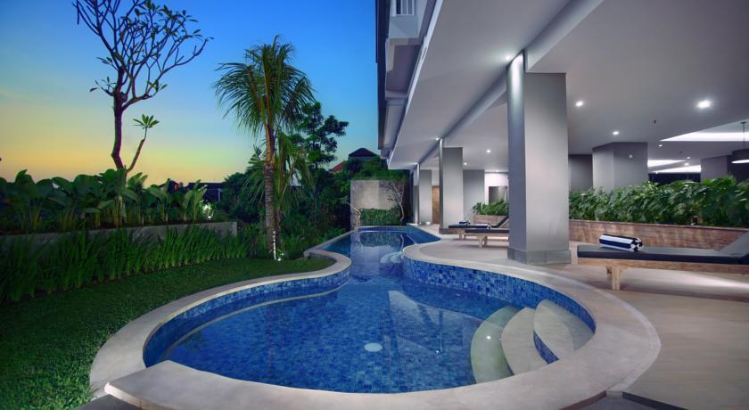 Отель Neo Hotel Gatot Subroto Bali