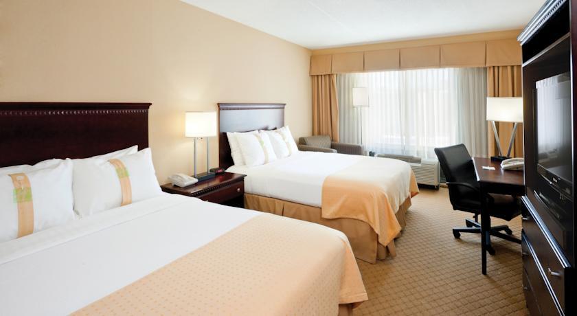 Отель Holiday Inn East Windsor