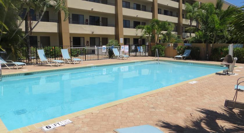Отель Super 8 Fort Myers