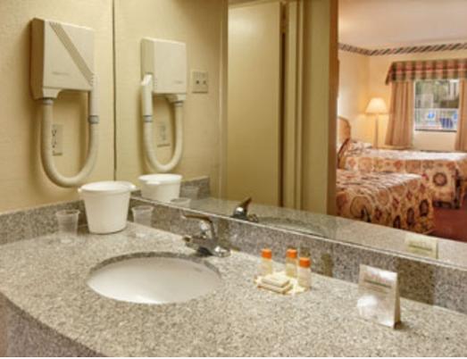 Отель Days Inn Starke