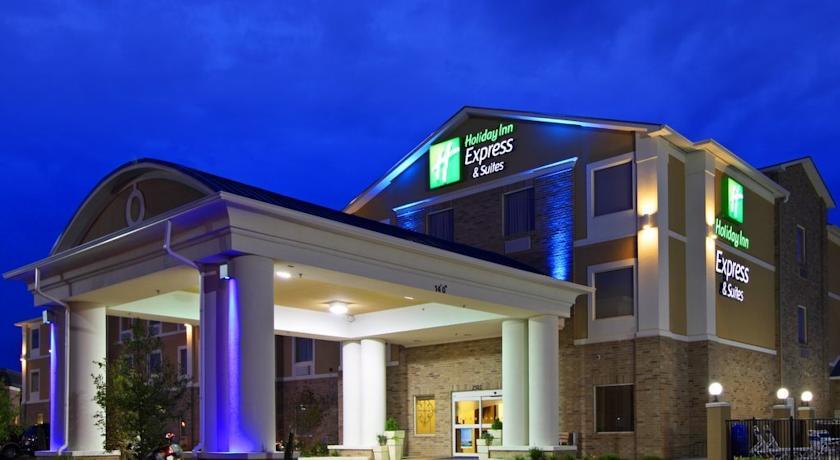 Отель Holiday Inn Express & Suites Washington