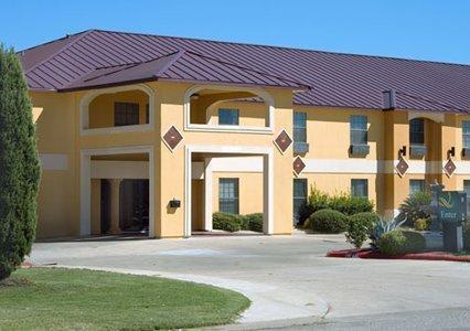 Отель Quality Inn Bastrop
