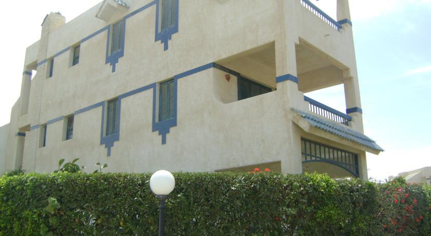 Two-Bedroom Apartment in Mena 4 - Unit 174