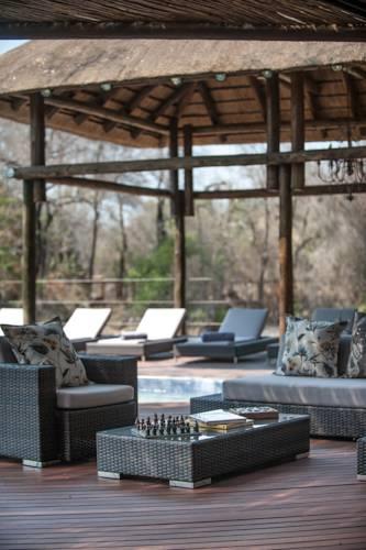 Отель Moditlo River Lodge