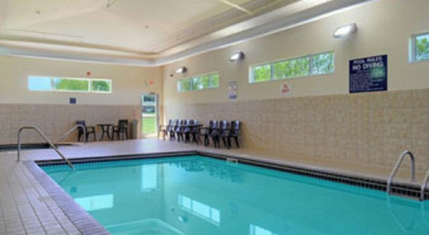 Отель Microtel Inn & Suites by Wyndham Springfield