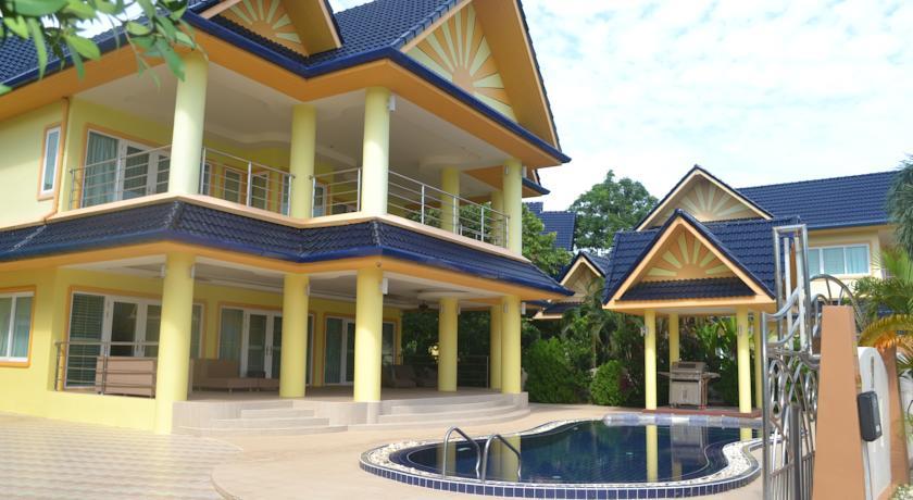 Platinum Six-Bedroom Villa
