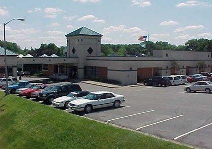 Отель Clarion Inn Rochester