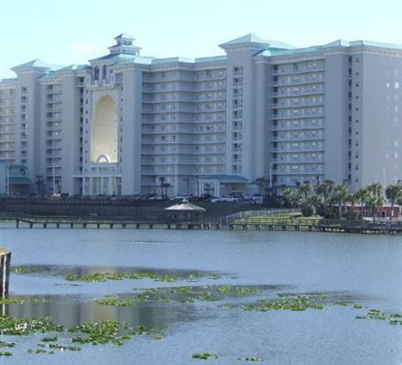 Апартаменты Seascape's Majestic Sun Condos