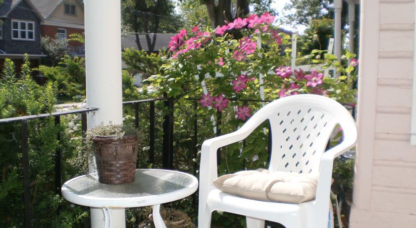 Мини-отель Elizabeth's Rose Cottage
