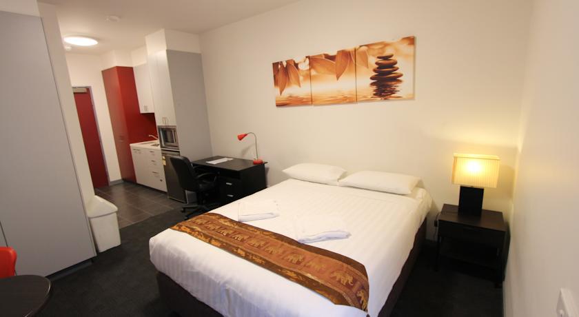 Alston Apartments Hotel