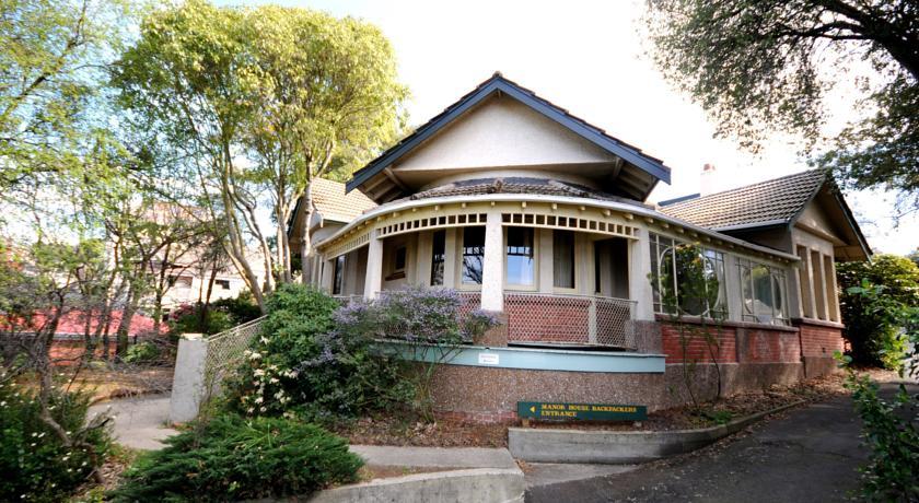 Manor House Backpackers