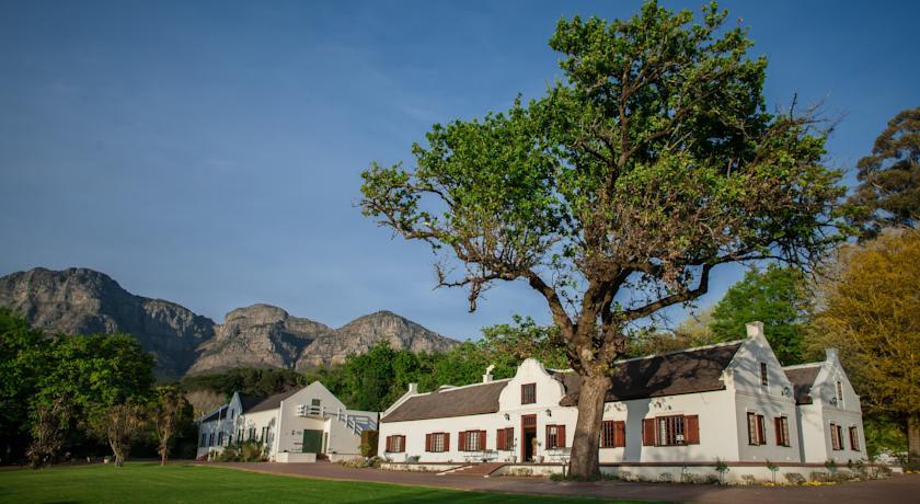 Вилла Plaisir de Merle Manor House