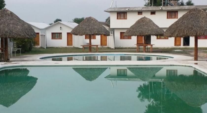 Отель La Quinta in El Paraiso