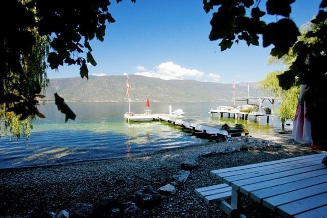 Апартаменты Okanagan Lake Getaway