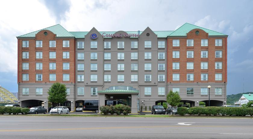 Отель Comfort Suites Newport