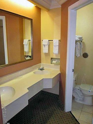Отель Motel 6 Temple-North