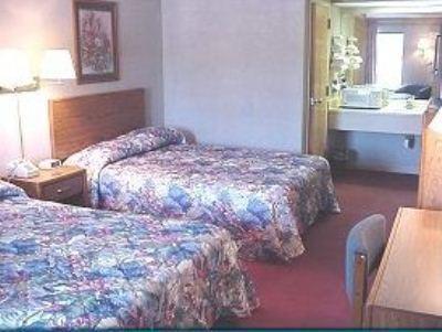 Отель Express Inn of Sandhills
