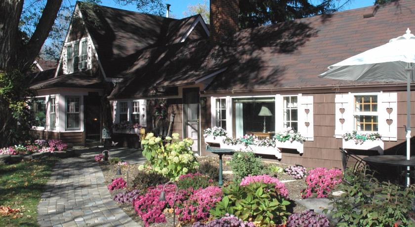 Мини-отель Lazy Cloud Bed and Breakfast