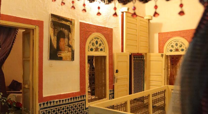 Отель Riad Azrou