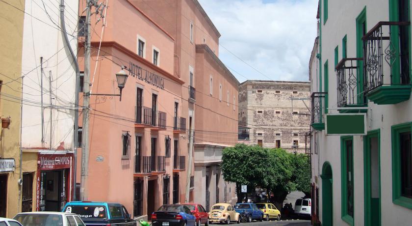 Hotel Alhóndiga