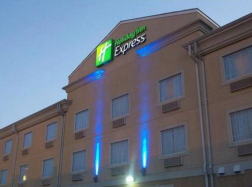 Отель Holiday Inn Express Harvey-Marrero
