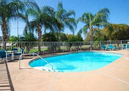 Отель Rodeway Inn Apopka