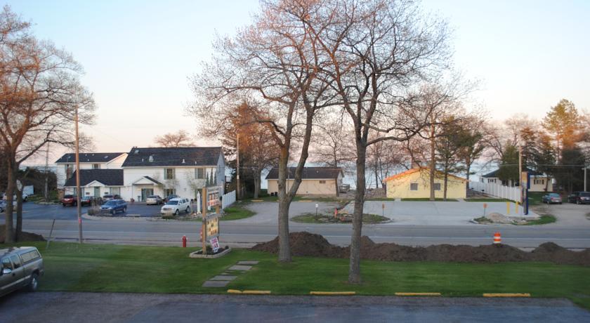 Отель Camp Inn Lodge