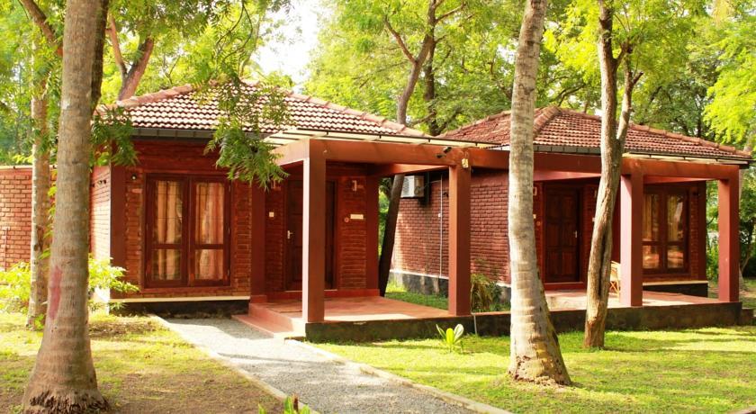 Отель Neem Villas