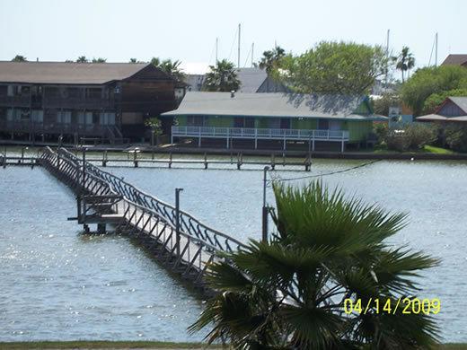 Отель Surfside Inn Suites