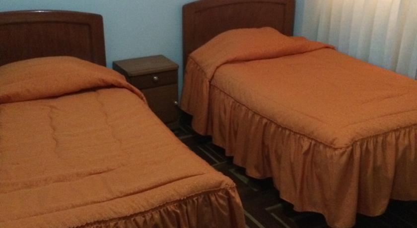 Hostal Bussiness Inn & Mystic Suite