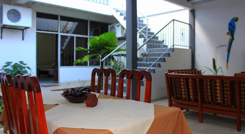Отель Casa Hotel Maüne
