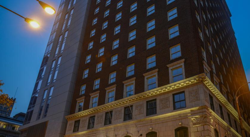 Отель Magnolia Hotel St. Louis