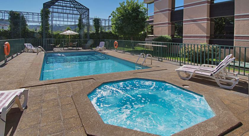 Отель Holiday Inn Express TEMUCO
