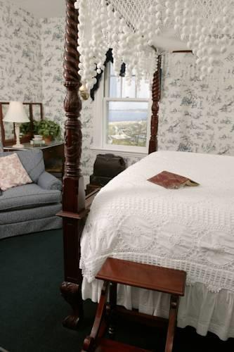 Отель Emerson Inn by the Sea