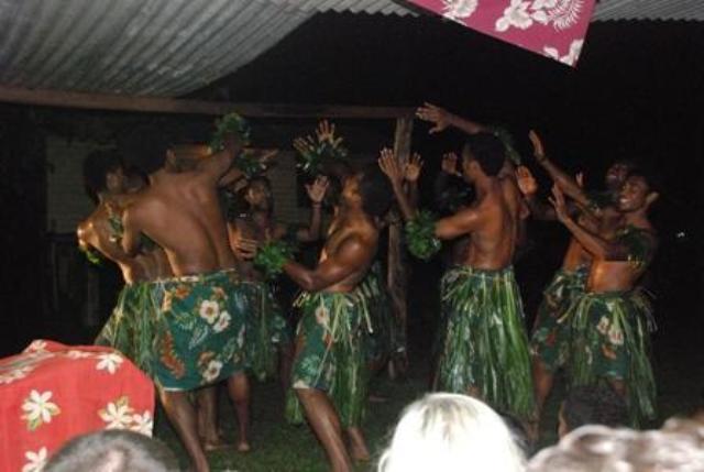 Отель Maravu Tuvununu Lodge