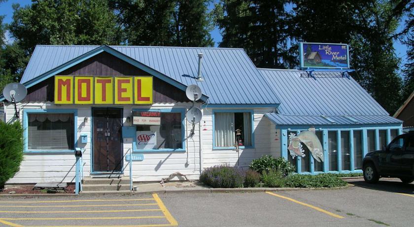 Отель Little River Motel Saint Regis