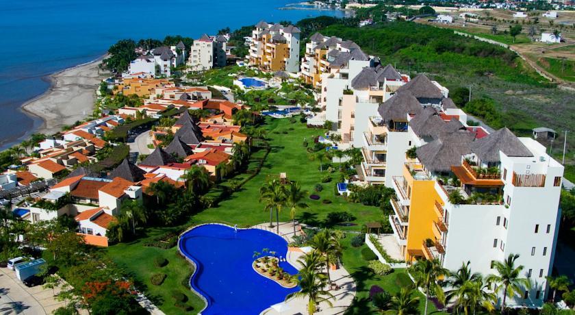 Отель Destino Punta Esmeralda
