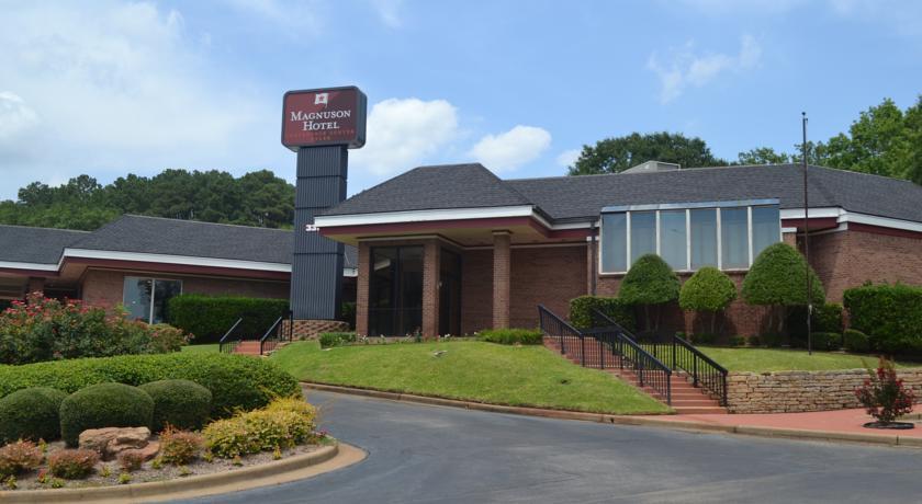 Отель Magnuson Hotel and Conference Center Tyler
