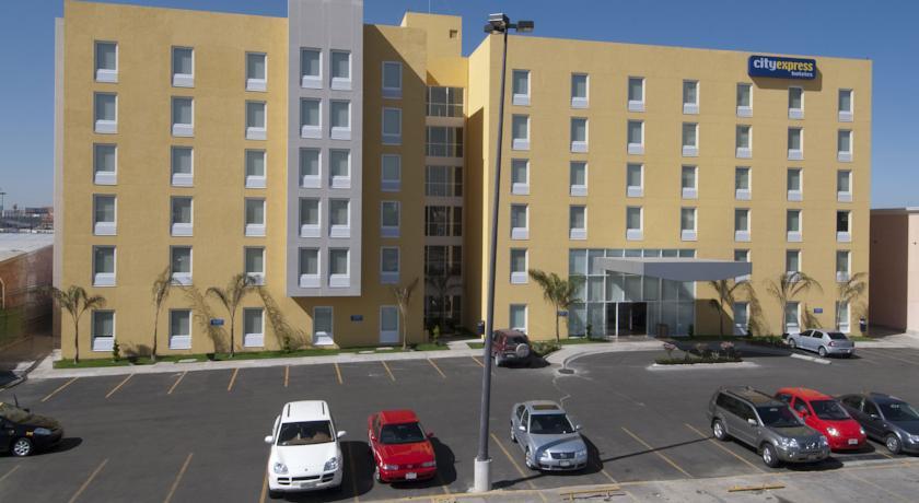 Отель City Express Irapuato Norte