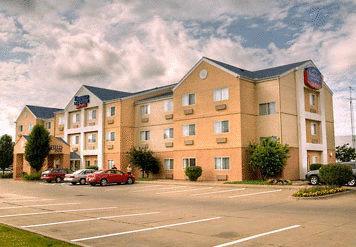 Отель Fairfield Inn & Suites Burlington