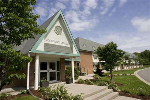 Апартаменты St. Thomas University Summer Hotel