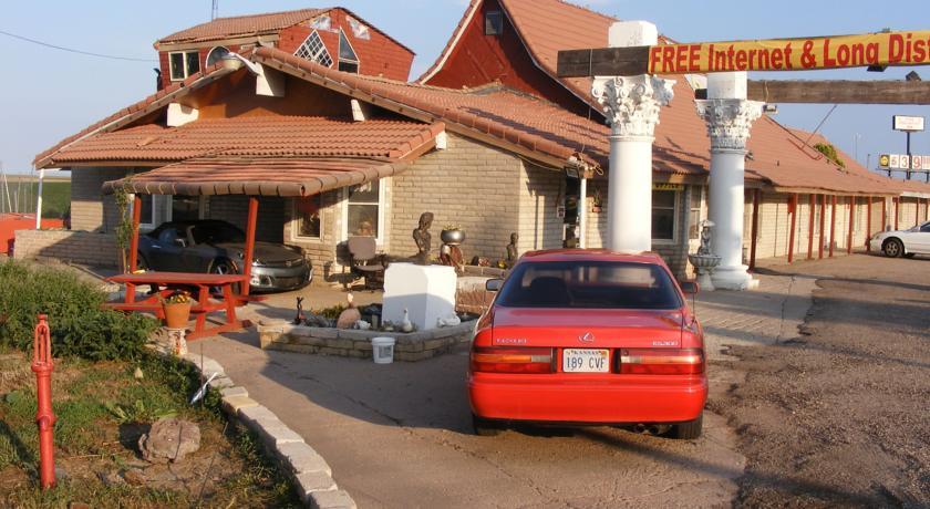 Отель Free Breakfast Inn