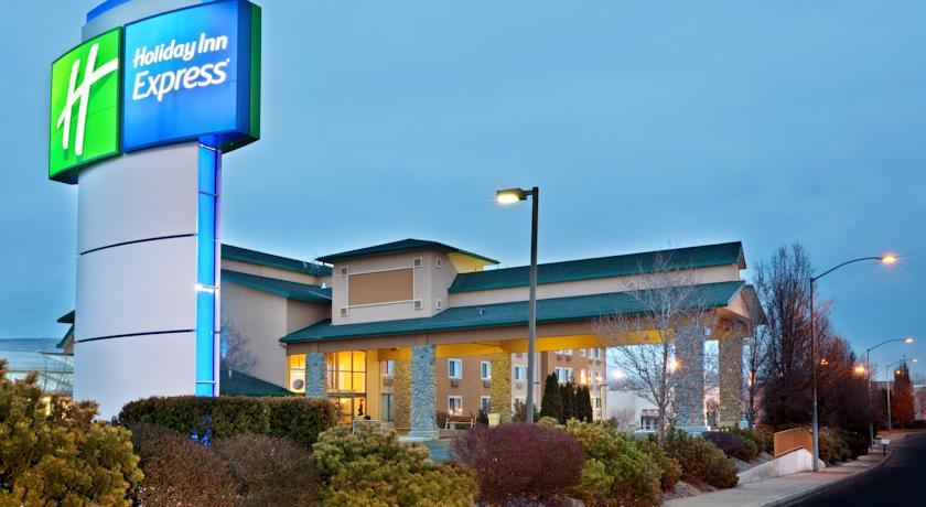 Отель Holiday Inn Express YAKIMA