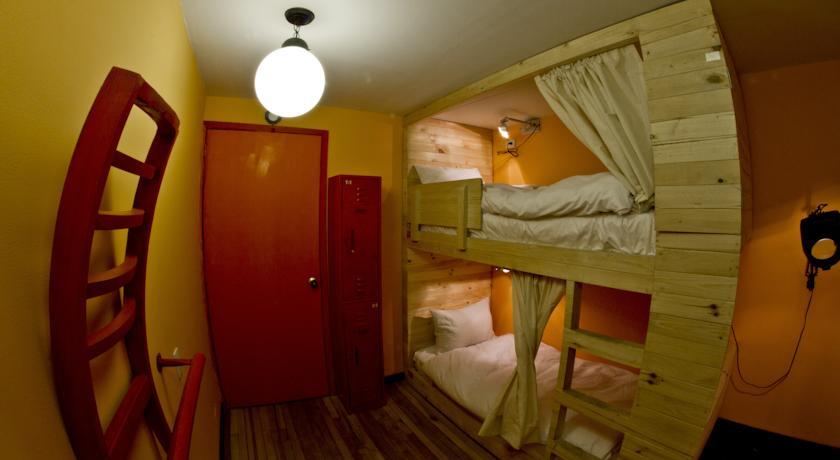 12:12 Hostels