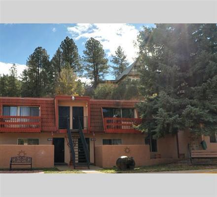 Апартаменты Pinecliff Village Resort