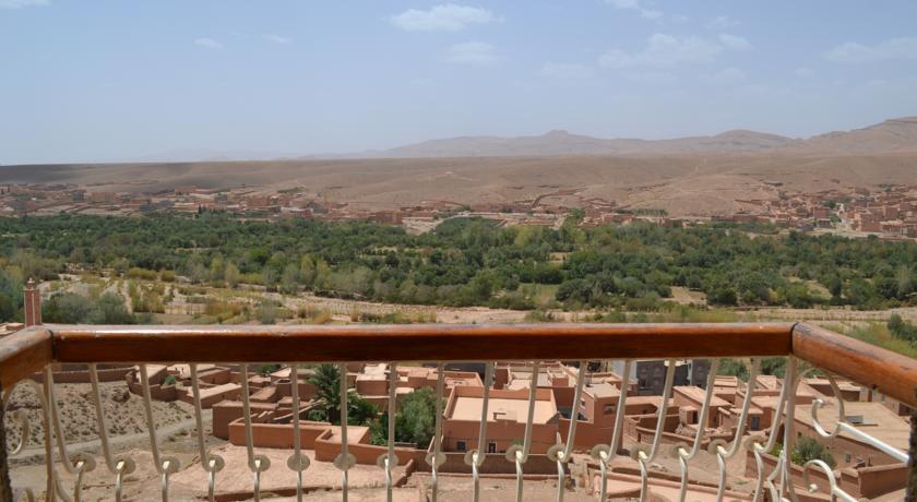 Отель Hotel Almanader
