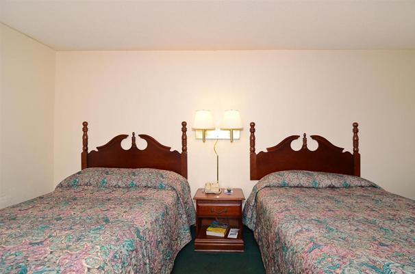 Отель Americas Best Value Inn Hermitage