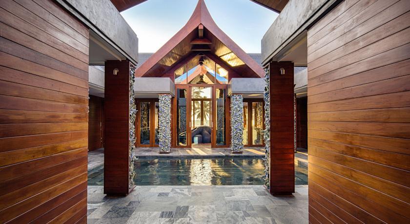 Отель Iniala Beach House