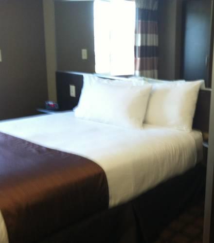 Отель Microtel Inn & Suites Pleasanton